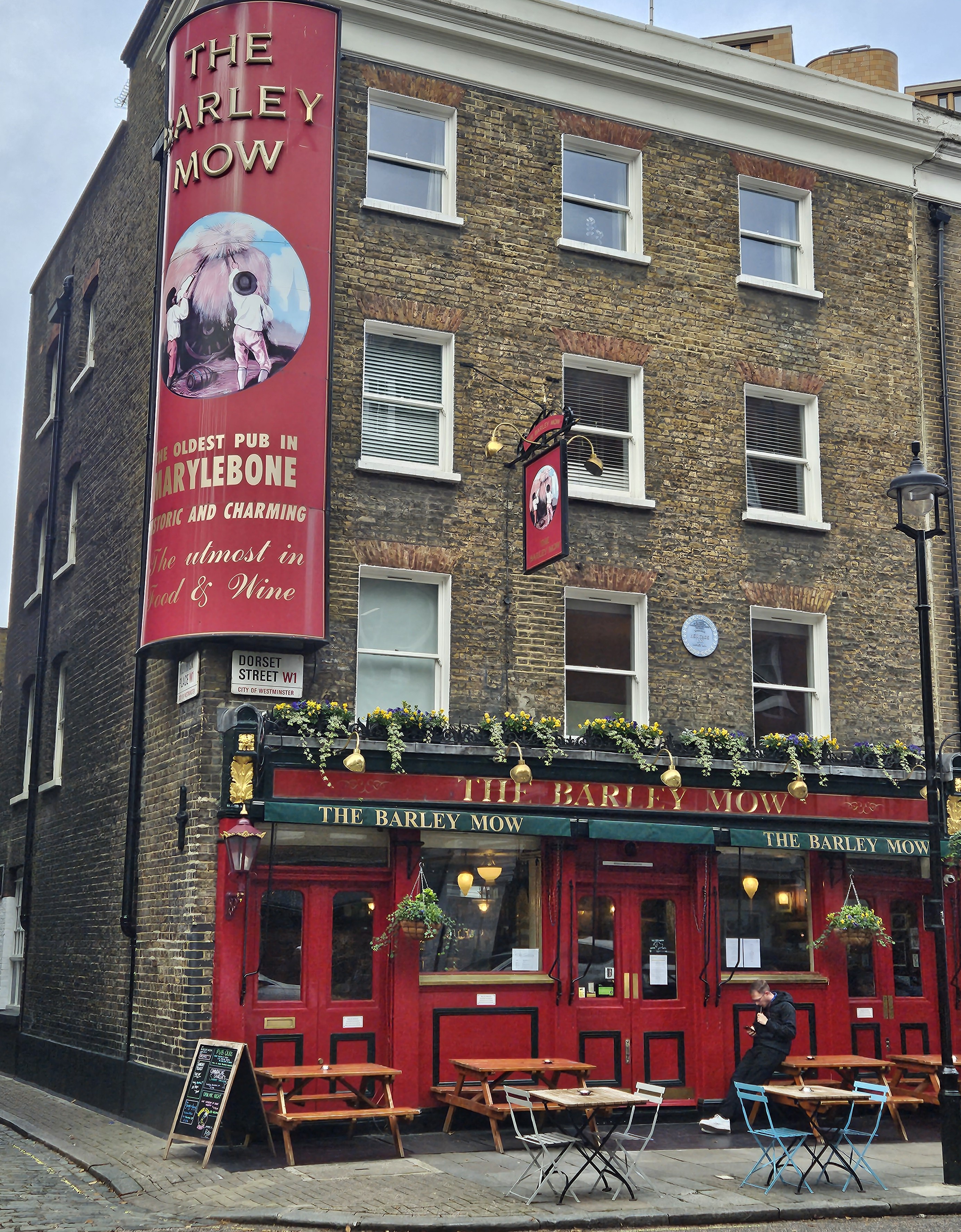 Pub Crawl London Style